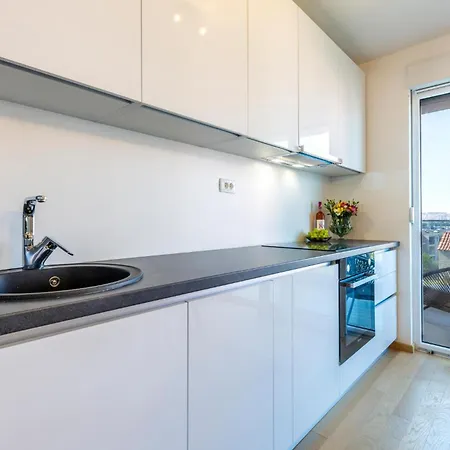 Beautiful In With Kitchen Solin